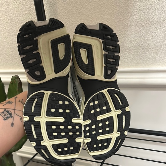 Nike V2K NEW - Picture 2 of 4